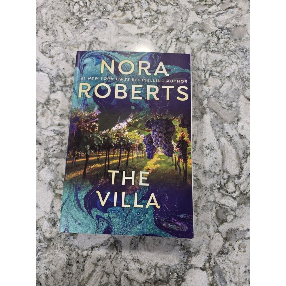 The Villa - Paperback By Roberts, Nora 9780593333334